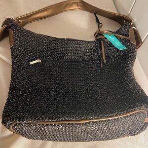 Studio 803 Black handbag crochet knit
metallic thread accent women’s purse Bag